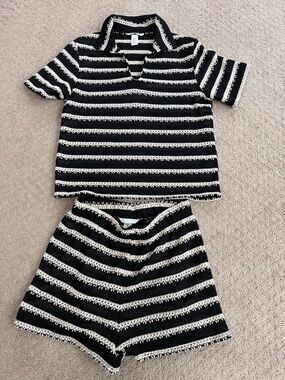 H&M Textured Knit Set | Black & Cream Stripe Top + Shorts | Size Small